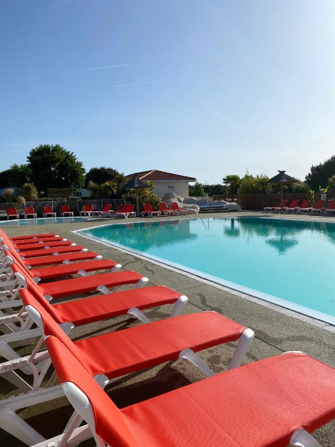Отель Camping La Riviera Сен-Мишель-Шеф-Шеф Экстерьер фото
